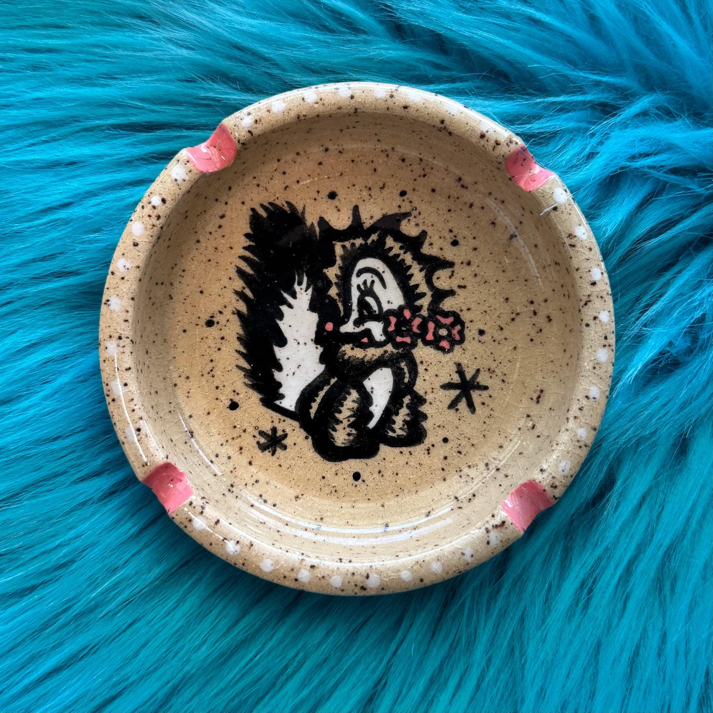 Skunk Ashtray