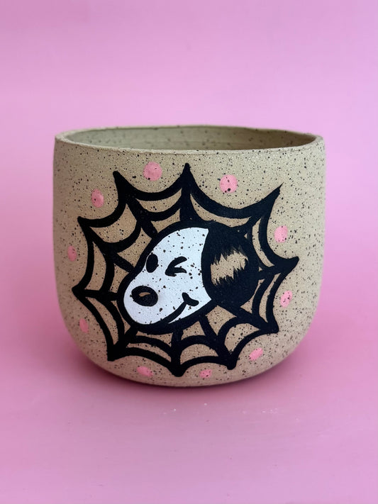 Spiderweb Snoopy Planter